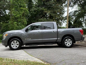 2021 Nissan TITAN SV Crew Cab Short Bed - miniatura 19