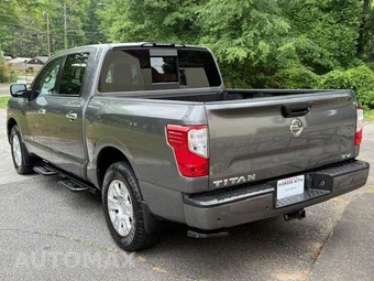 2021 Nissan TITAN SV Crew Cab Short Bed - miniatura 21