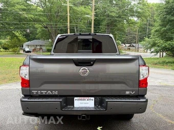 2021 Nissan TITAN SV Crew Cab Short Bed - miniatura 24