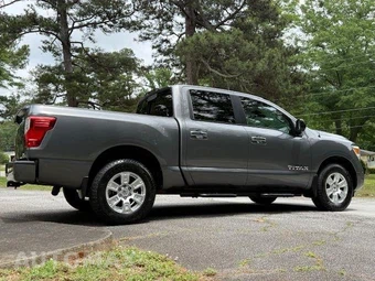 2021 Nissan TITAN SV Crew Cab Short Bed - miniatura 29