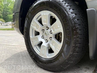 2021 Nissan TITAN SV Crew Cab Short Bed - miniatura 42