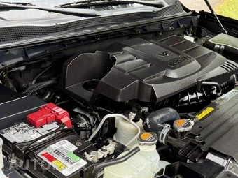 2021 Nissan TITAN SV Crew Cab Short Bed - miniatura 49