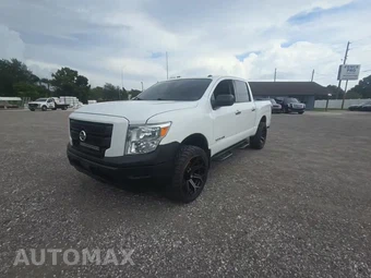 2021 Nissan TITAN SV Crew Cab Short Bed