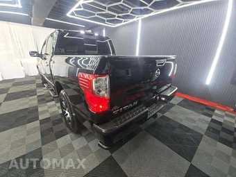 2021 Nissan TITAN SV Crew Cab Short Bed - miniatura 2
