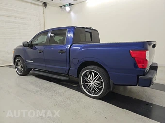 2021 Nissan TITAN SV Crew Cab Short Bed - miniatura 6