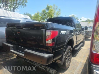 2021 Nissan TITAN XD PRO-4X Crew Cab Medium Bed – miniatura 3