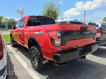 2021 Nissan TITAN XD PRO-4X Crew Cab Medium Bed – miniatura 6