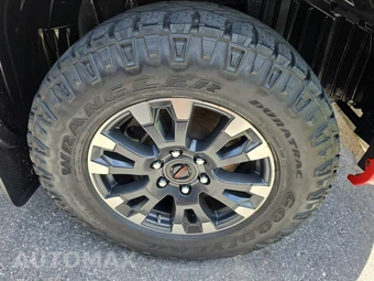2021 Nissan TITAN XD PRO-4X Crew Cab Medium Bed – miniatura 9