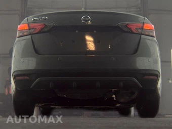 2021 Nissan Versa S – miniatura 7
