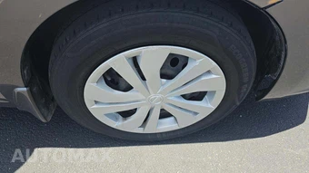 2021 Nissan Versa S – miniatura 25
