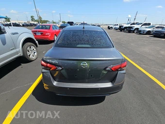 2021 Nissan Versa S – miniatura 5
