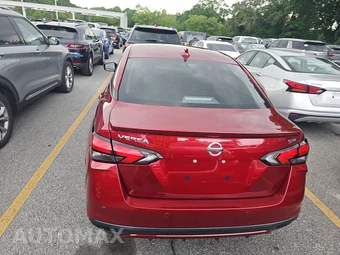 2021 Nissan Versa SR – miniatura 5