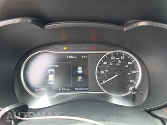 2021 Nissan Versa SR – miniatura 12
