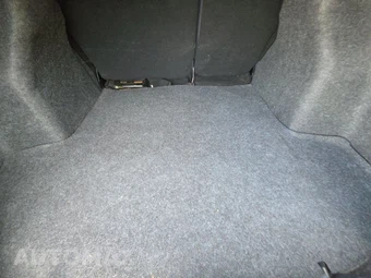 2021 Nissan Versa SR – miniatura 16