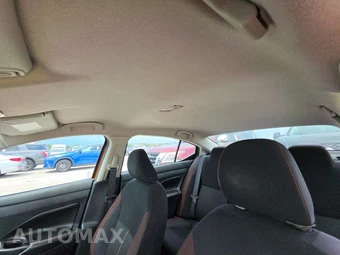 2021 Nissan Versa SR – miniatura 17