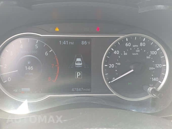2021 Nissan Versa SV - miniatura 9