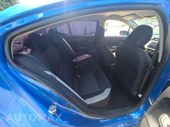 2021 Nissan Versa SV – miniatura 13