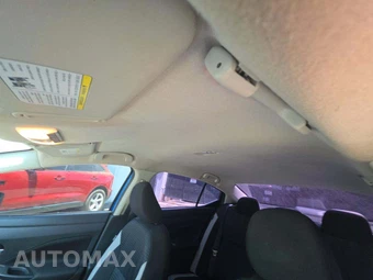 2021 Nissan Versa SV – miniatura 8