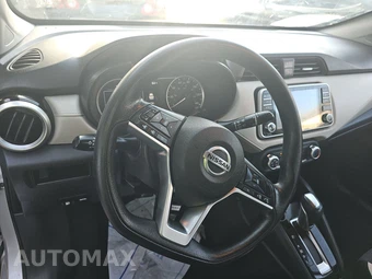 2021 Nissan Versa SV – miniatura 10