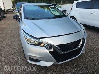 2021 Nissan Versa SV – miniatura 3