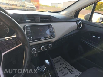 2021 Nissan Versa SV - miniatura 10