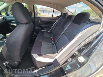 2021 Nissan Versa SV – miniatura 10