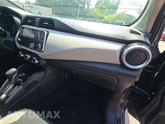 2021 Nissan Versa SV – miniatura 16