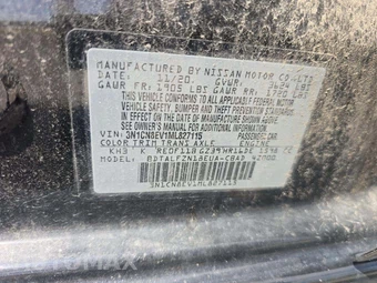 2021 Nissan Versa SV – miniatura 2