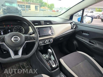 2021 Nissan Versa SV – miniatura 10