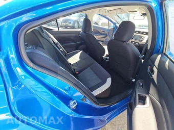 2021 Nissan Versa SV - miniatura 16