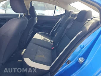 2021 Nissan Versa SV - miniatura 13