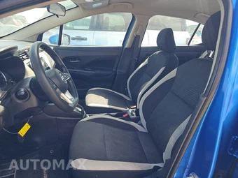 2021 Nissan Versa SV - miniatura 7