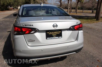 2021 Nissan Versa SV - miniatura 15