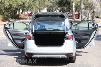 2021 Nissan Versa SV - miniatura 20