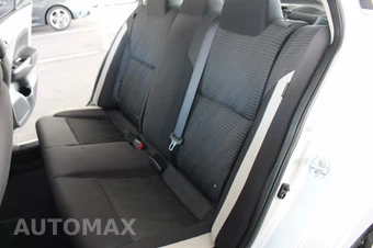 2021 Nissan Versa SV - miniatura 29