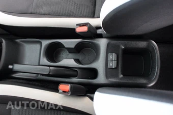 2021 Nissan Versa SV - miniatura 44
