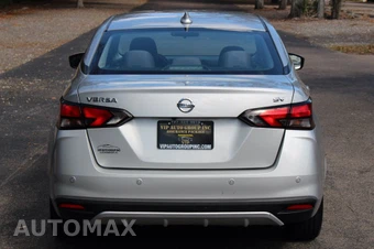 2021 Nissan Versa SV - miniatura 5