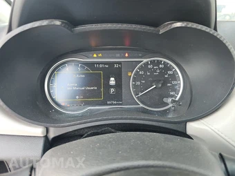 2021 Nissan Versa SV - miniatura 12
