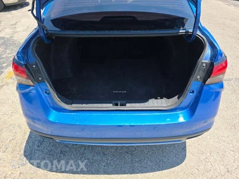 2021 Nissan Versa SV – miniatura 14