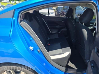 2021 Nissan Versa SV – miniatura 16
