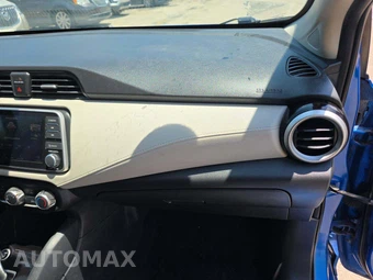 2021 Nissan Versa SV – miniatura 19