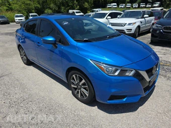 2021 Nissan Versa SV – miniatura 4