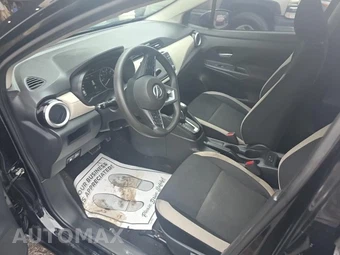 2021 Nissan Versa SV - miniatura 13