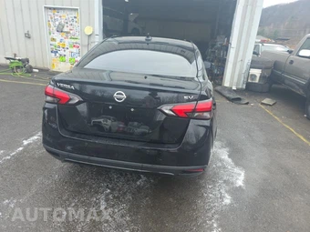 2021 Nissan Versa SV - miniatura 5