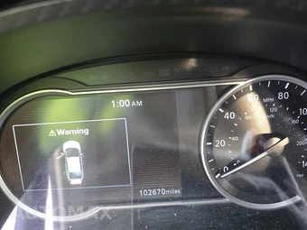 2021 Nissan Versa SV - miniatura 12