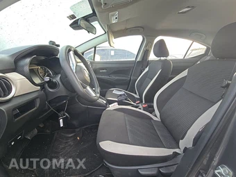 2021 Nissan Versa SV - miniatura 7