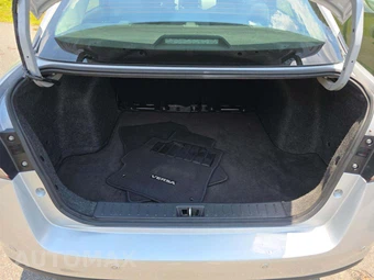 2021 Nissan Versa SV – miniatura 14