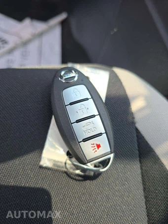 2021 Nissan Versa SV – miniatura 8