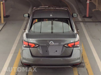 2021 Nissan Versa SV - miniatura 5