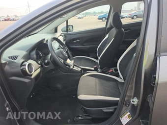 2021 Nissan Versa SV - miniatura 7